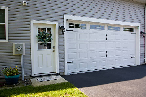 24/7 Emergency Garage Door Roller Replacement experts in Rafter J Ranch, WY